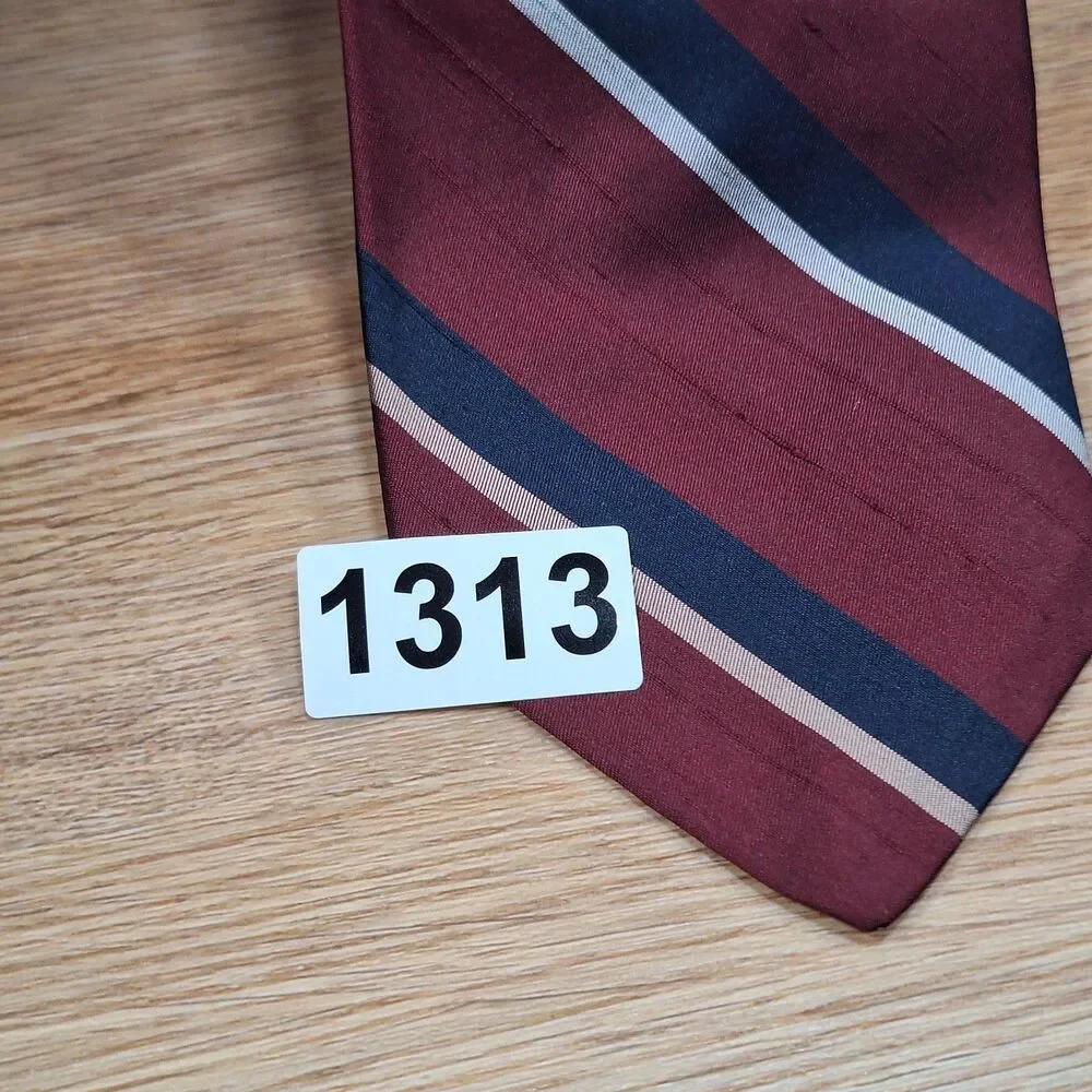Robert Talbott Vintage Nordstrom Red Navy Stripe Silk Hand Sewn Tie Necktie Mens